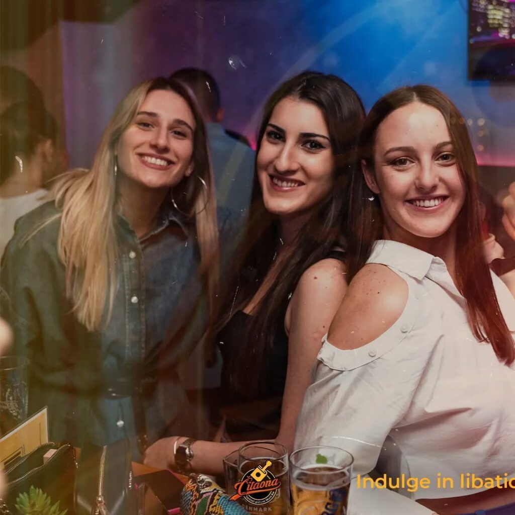 ČITAONA Cocktail Bar
