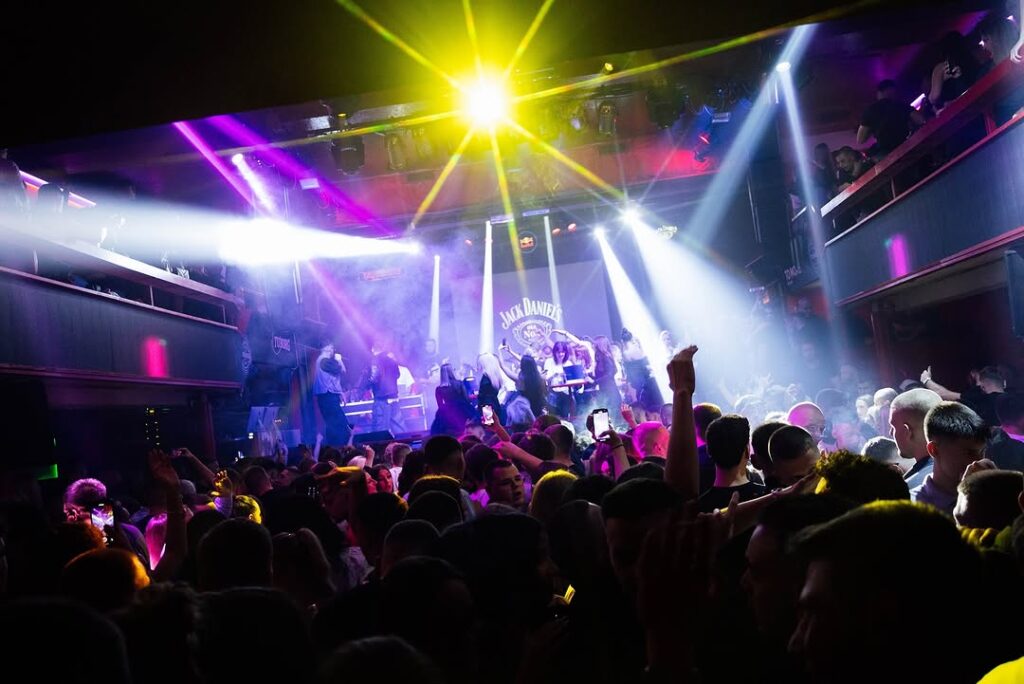 CINEMAS SLOGA Nightclub