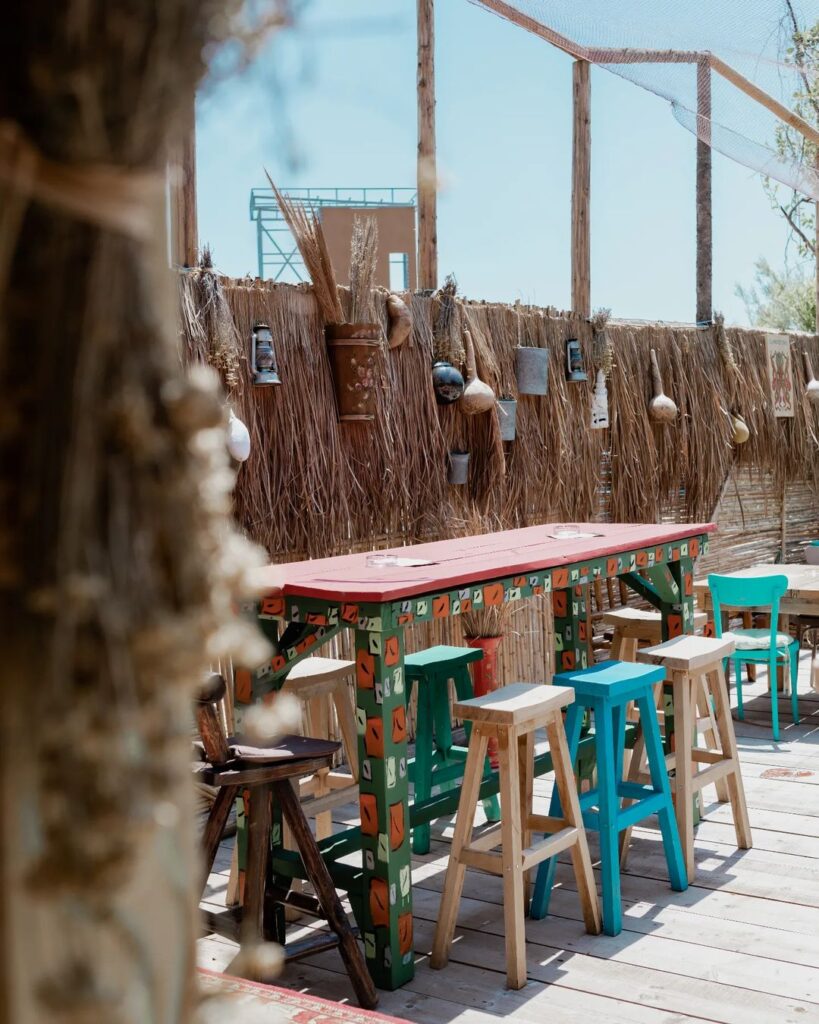 CLANDESTINO Chill Bar