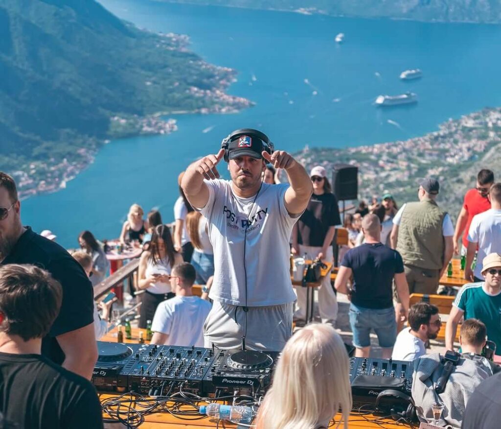 HORIZONT Restaurant & Bar