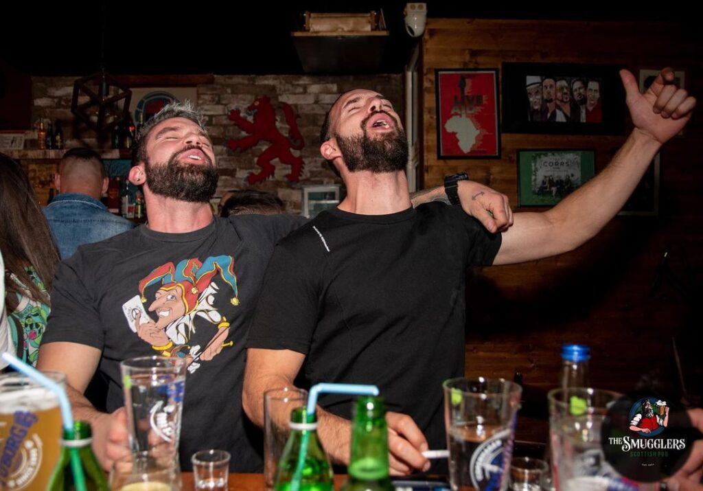 THE SMUGGLERS Scottish Pub